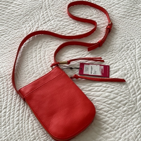 Vince Camuto Kenzy Oxy Fire Pebbled Leather Crossbody Cell Phone Bag New NWT - Picture 6 of 12